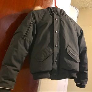 Canada goose size small 7/8
